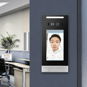 壁挂人脸识别门禁考勤机