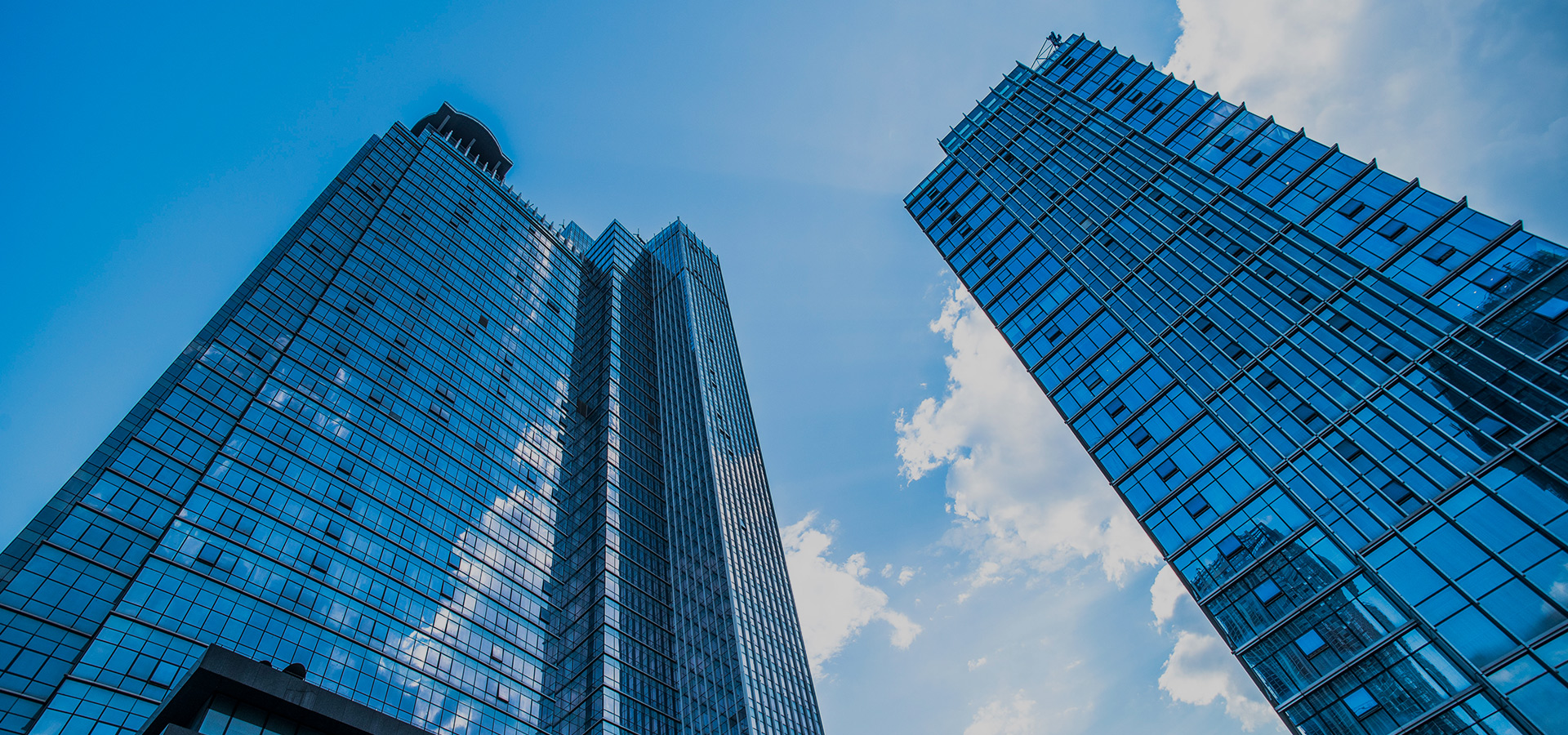 山东远硕信息科技_一家专注于人脸识别出入口管理软硬件研发、生产、销售和服务为一体的高新技术企业